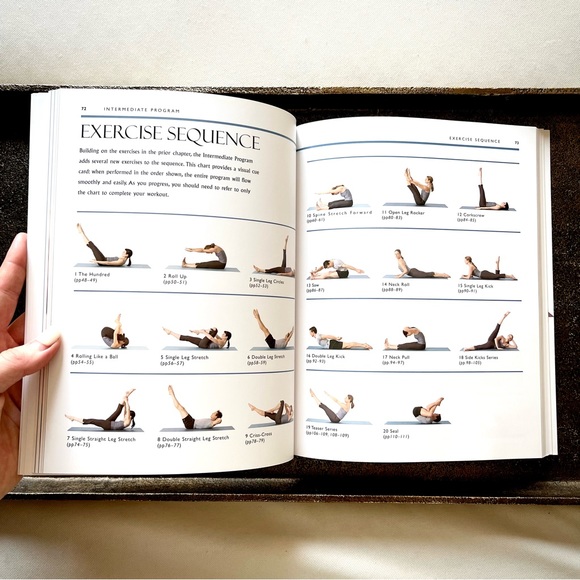 BOOK ⢠āDK Pilates Body in Motionā Fitness Book ⢠- Picture 5 of 9